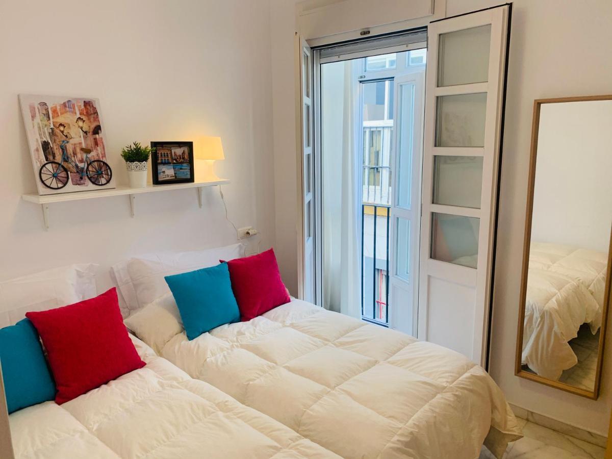 קדיז Bonito Apartamento Junto Al Gran Teatro Falla מראה חיצוני תמונה